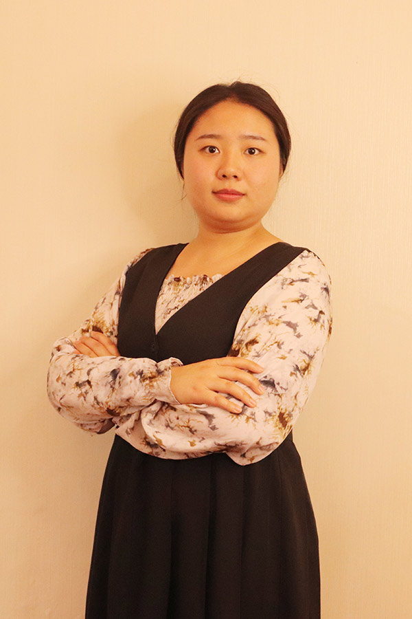 勉县何爱玲 本科学历，优秀班主任